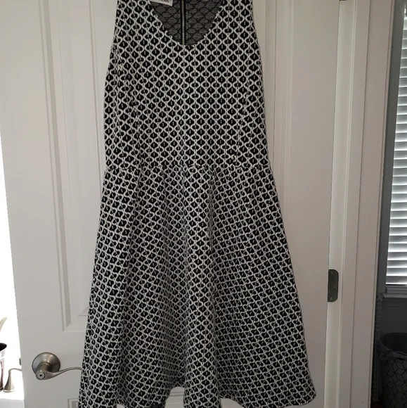 Maurice Black and white pattern Size 0 Dress - Picture 3 of 10